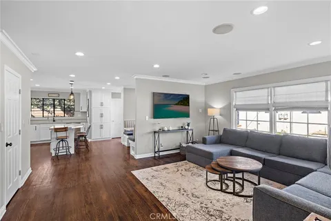$1,999,000 | 3930 Myrtle Avenue, Long Beach, CA 90807