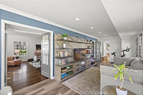 $1,999,000 | 3930 Myrtle Avenue, Long Beach, CA 90807