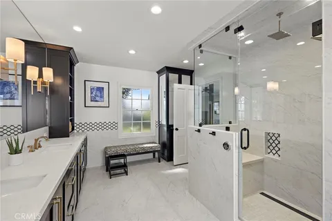 $1,999,000 | 3930 Myrtle Avenue, Long Beach, CA 90807