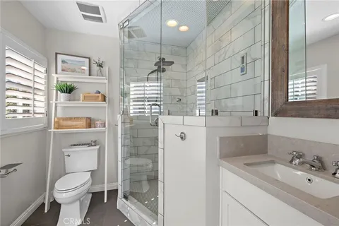 $1,999,000 | 3930 Myrtle Avenue, Long Beach, CA 90807