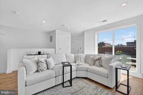 $1,249,000 | 3301 Woodland Phlox Street, Rockville, MD 20852