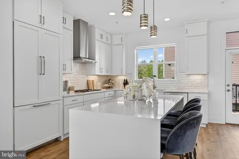 $1,249,000 | 3301 Woodland Phlox Street, Rockville, MD 20852