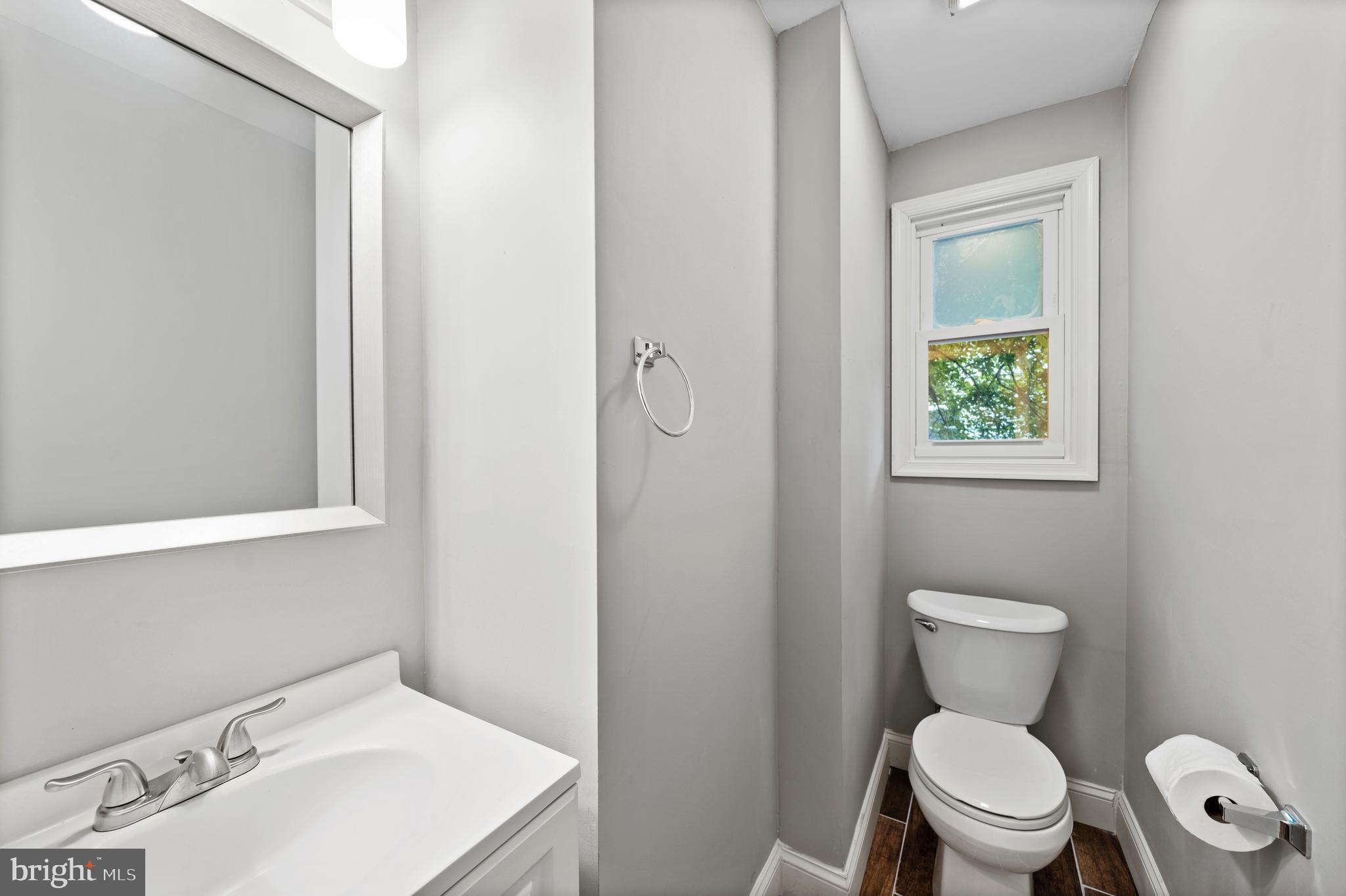 1306 Providence Road Secane, PA 19018 - Photo 11 of 23