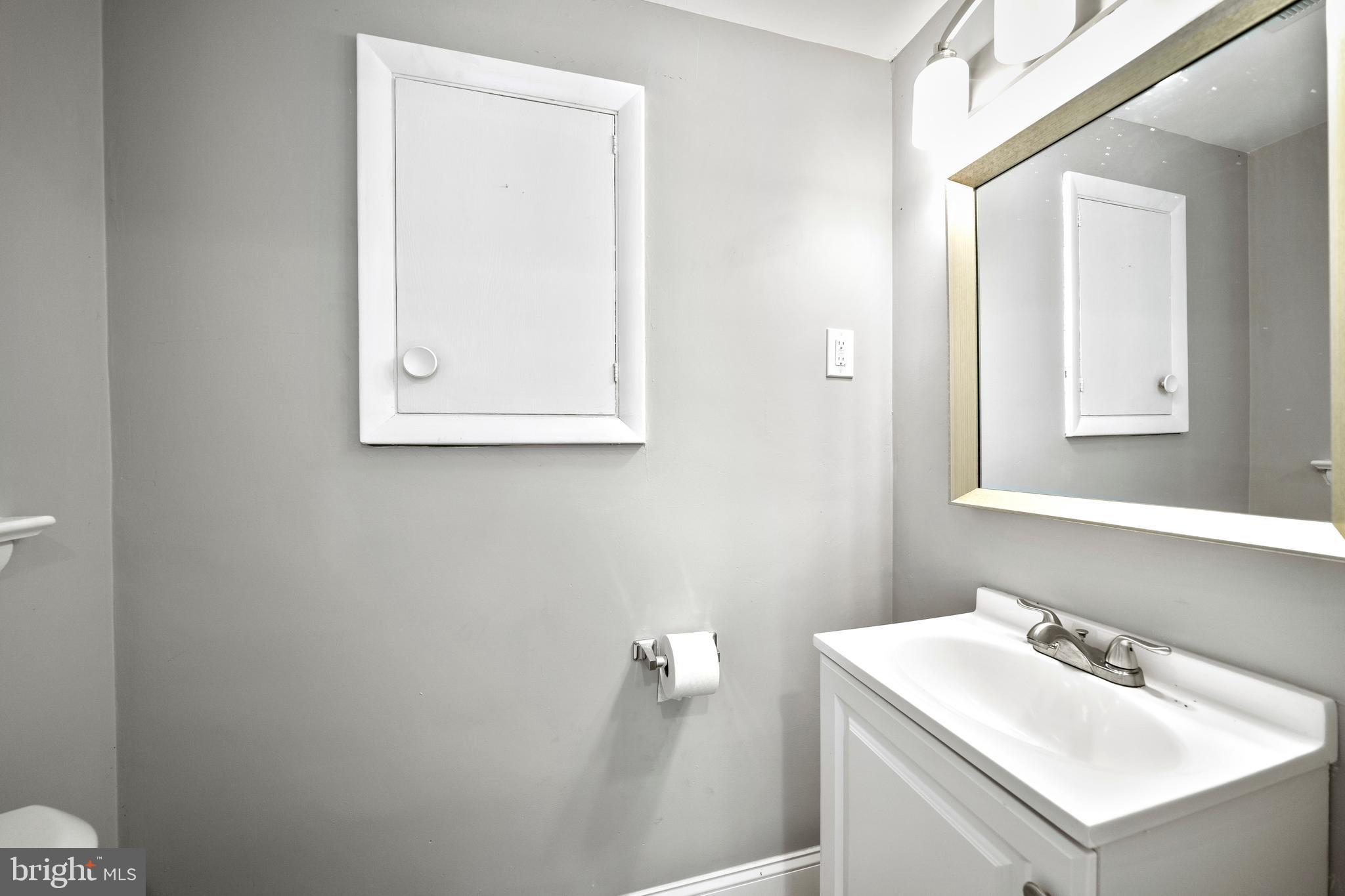 1306 Providence Road Secane, PA 19018 - Photo 14 of 23