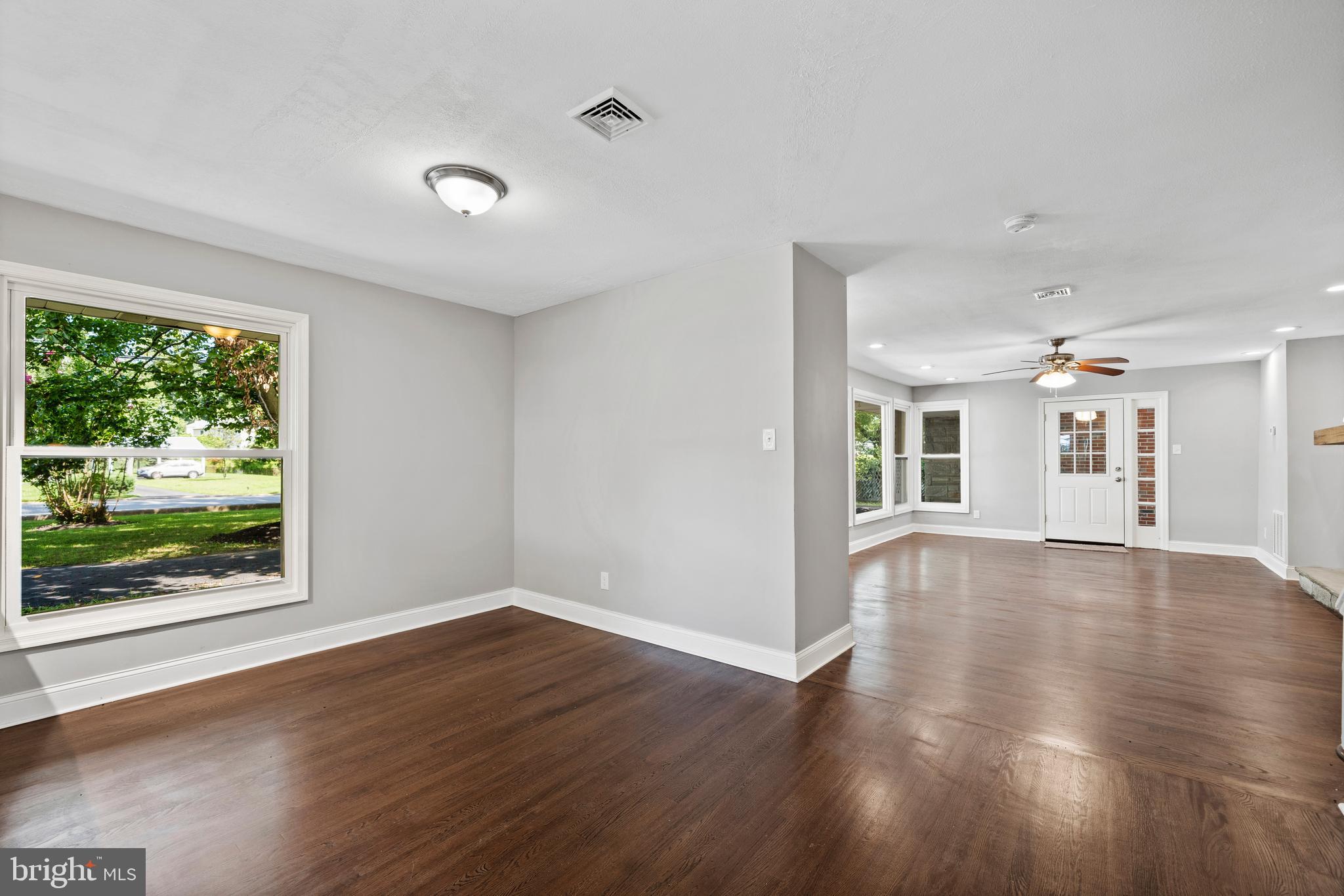 1306 Providence Road Secane, PA 19018 - Photo 6 of 23