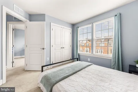 $795,000 | 6262 Summit Point Court, Alexandria, VA 22310