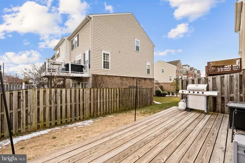 $795,000 | 6262 Summit Point Court, Alexandria, VA 22310