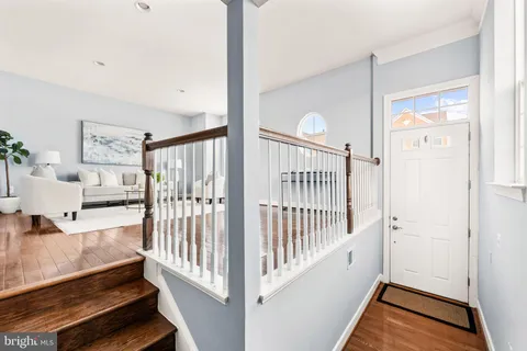 $795,000 | 6262 Summit Point Court, Alexandria, VA 22310