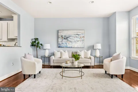 $795,000 | 6262 Summit Point Court, Alexandria, VA 22310