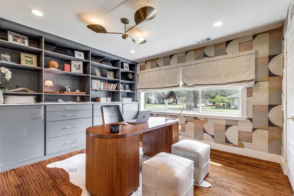 $9,000 | 9831 Lakemont Drive, Dallas, TX 75220