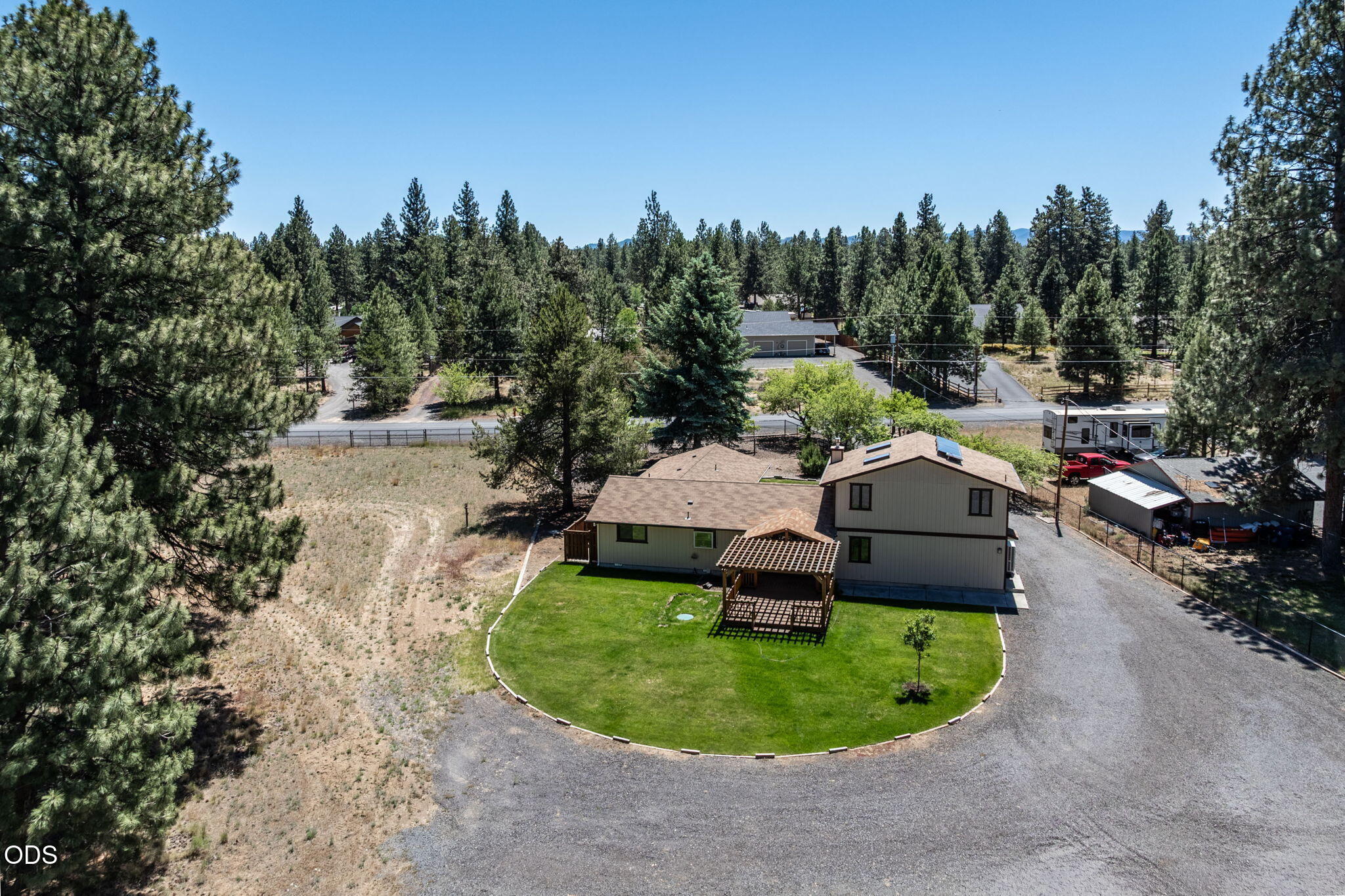 19572 Apache Road Bend, OR 97702 - Photo 61 of 71