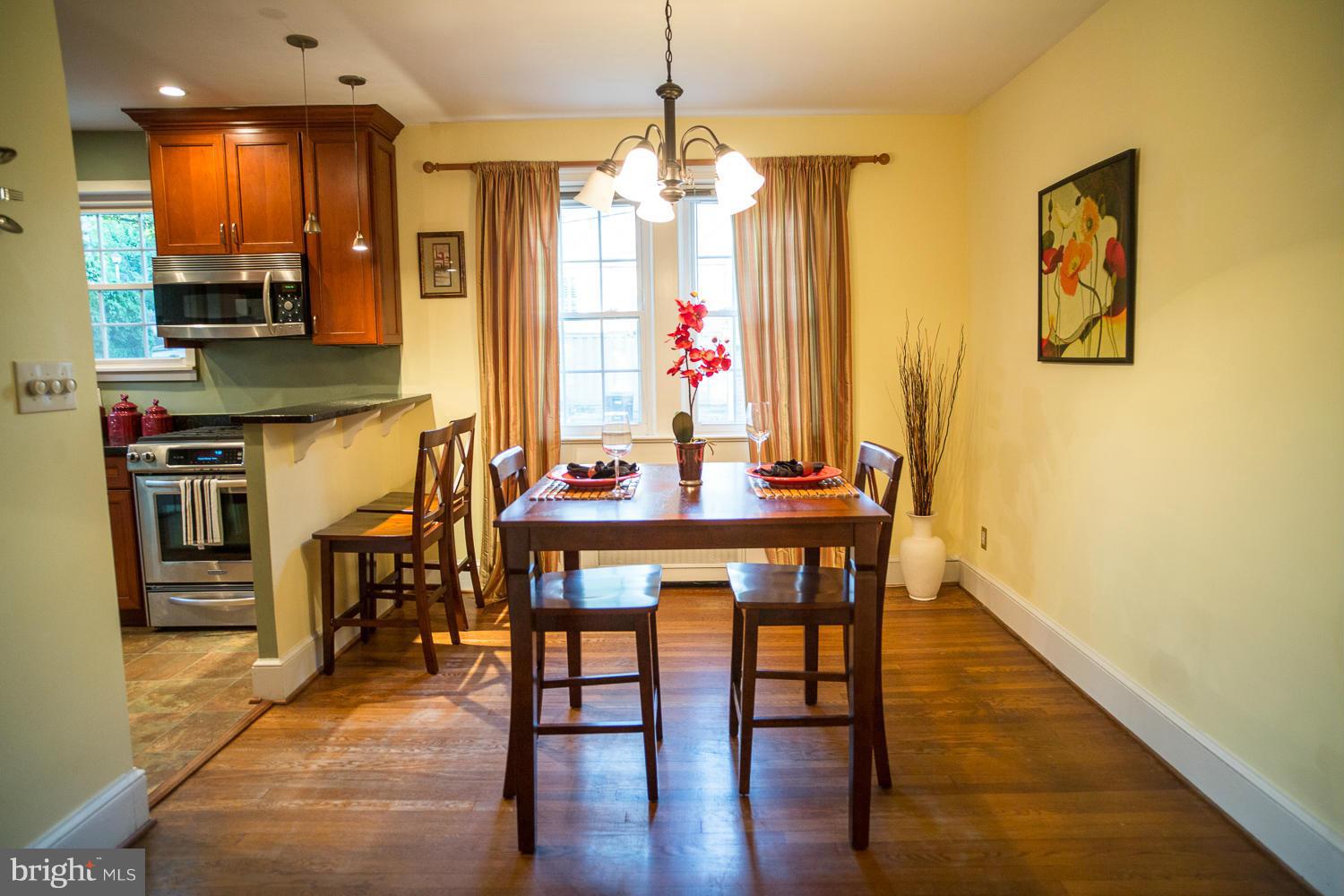 1623 North Glebe Road Arlington, VA 22207 - Photo 7 of 28 Dining Room