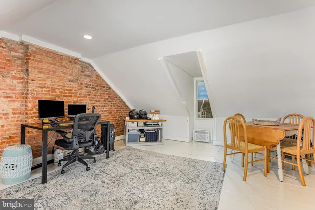 $269,900 | 451 South Plum Street, Lancaster, PA 17602