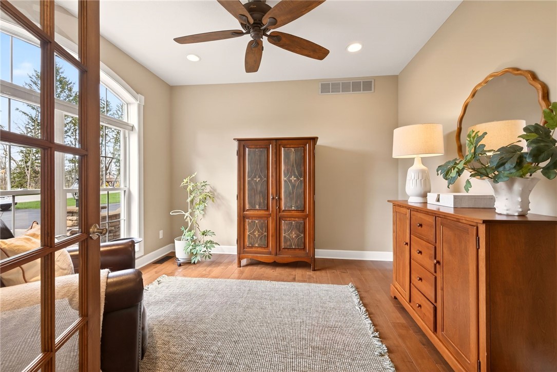 170 Fellows Road Penfield, NY 14450 - Photo 20 of 44