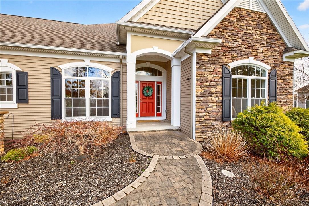 170 Fellows Road Penfield, NY 14450 - Photo 2 of 44