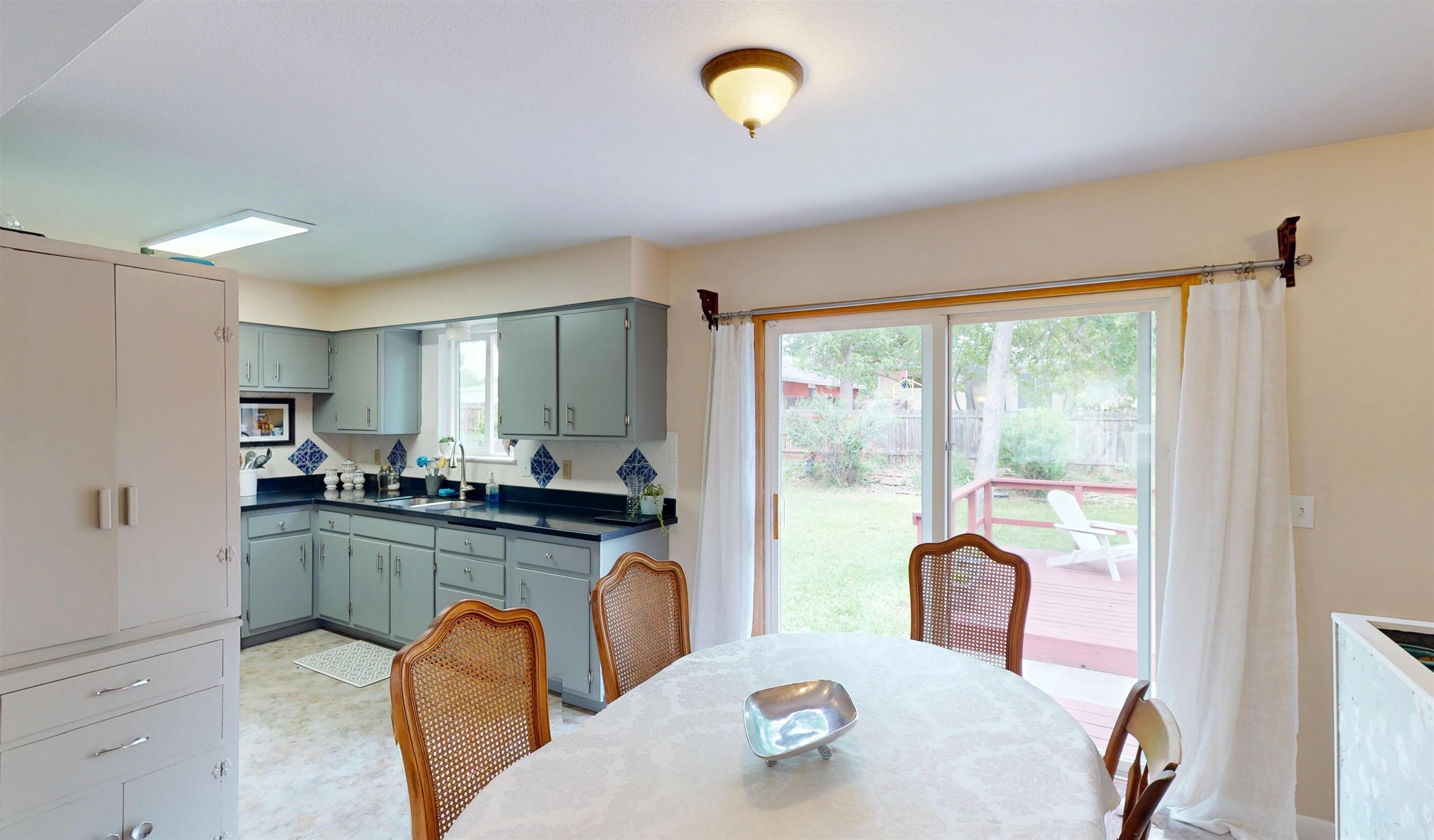 945 Cliff Street Lander, WY 82520 - Photo 16 of 50
