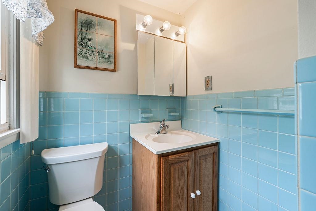 2 Harding Road Portsmouth, NH 03801 - Photo 24 of 39