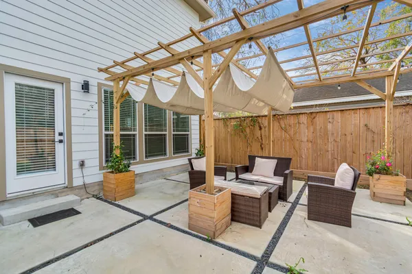 $2,550 | 4209 New Orleans Street, Unit A, Houston, TX 77020