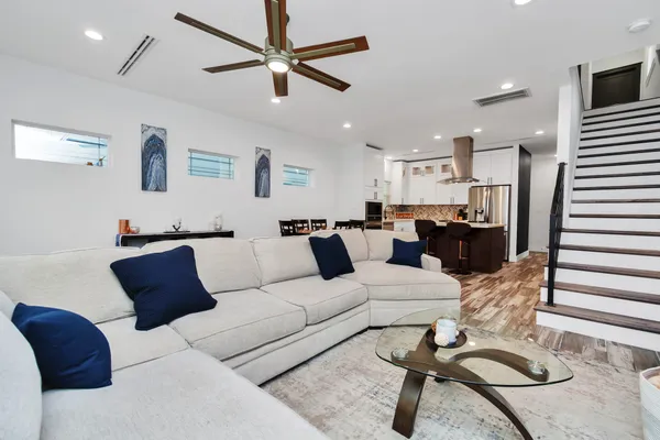 $2,550 | 4209 New Orleans Street, Unit A, Houston, TX 77020