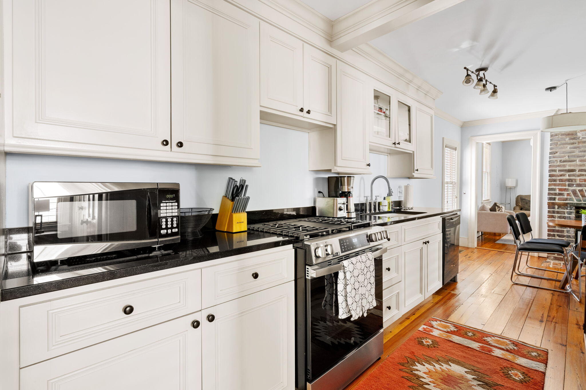 162 Spring Street, Unit A Charleston, SC 29403 - Photo 4 of 19