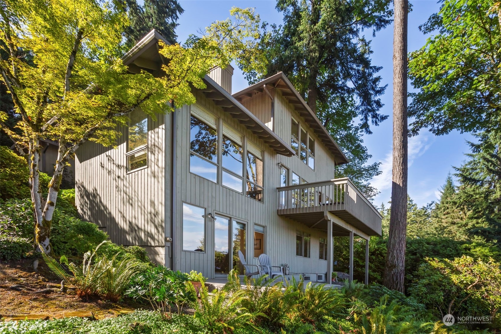 6244 East Mercer Way Mercer Island, WA 98040 - Photo 36 of 40 a view of a house with a tree