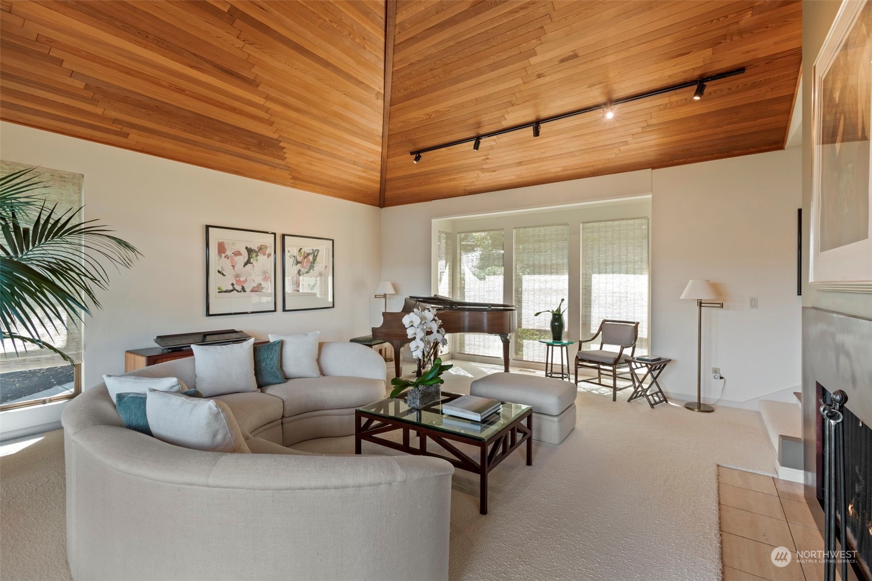 6244 East Mercer Way Mercer Island, WA 98040 - Photo 7 of 40 a living room with furniture and a table