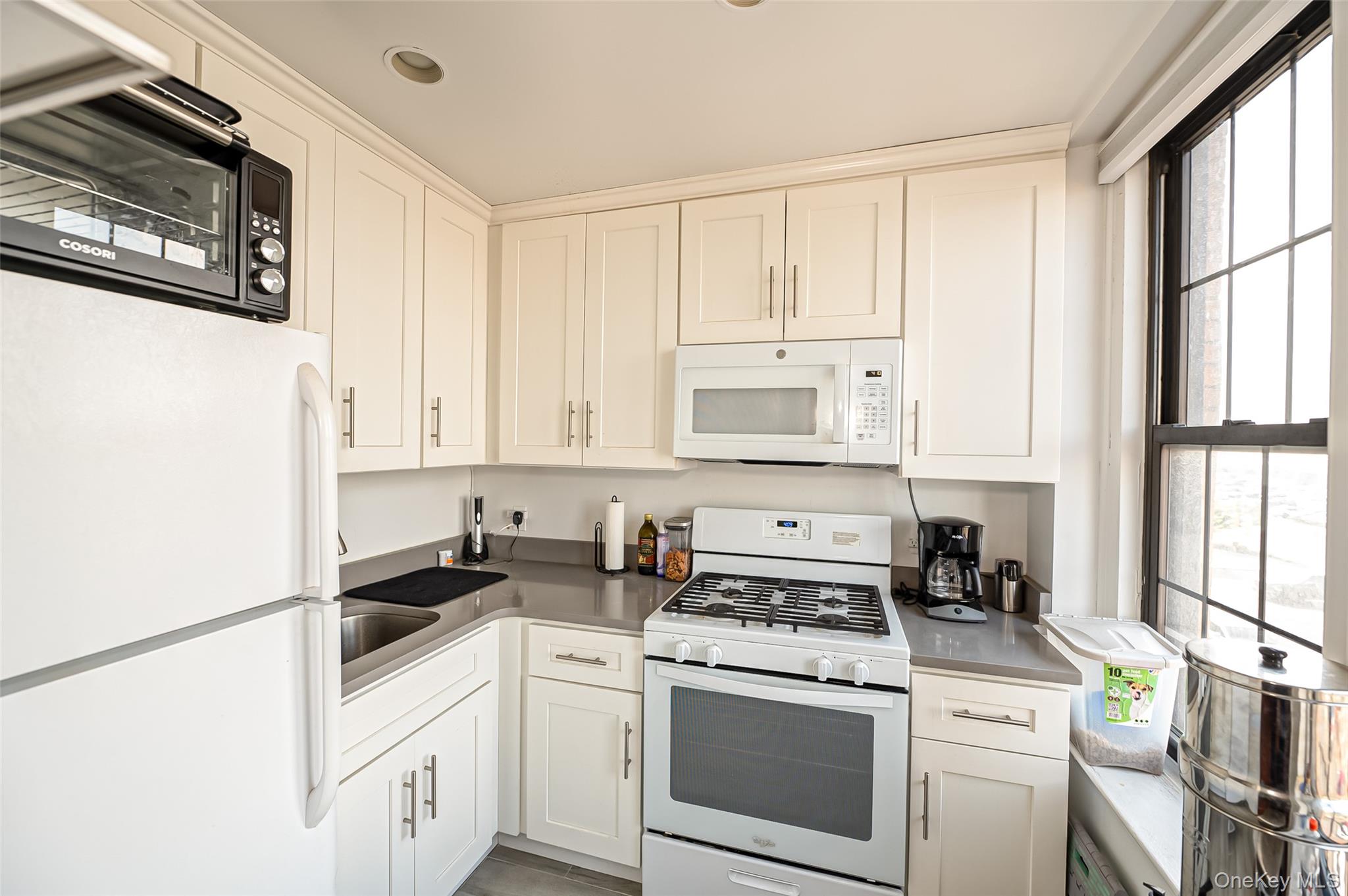 310 Riverside Boulevard, Unit 3I Long Beach, NY 11561 - Photo 18 of 23