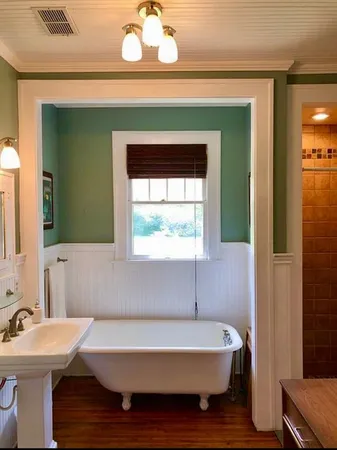 $239,900 | 1001 South Locust Street, Clarksville, TX 75426