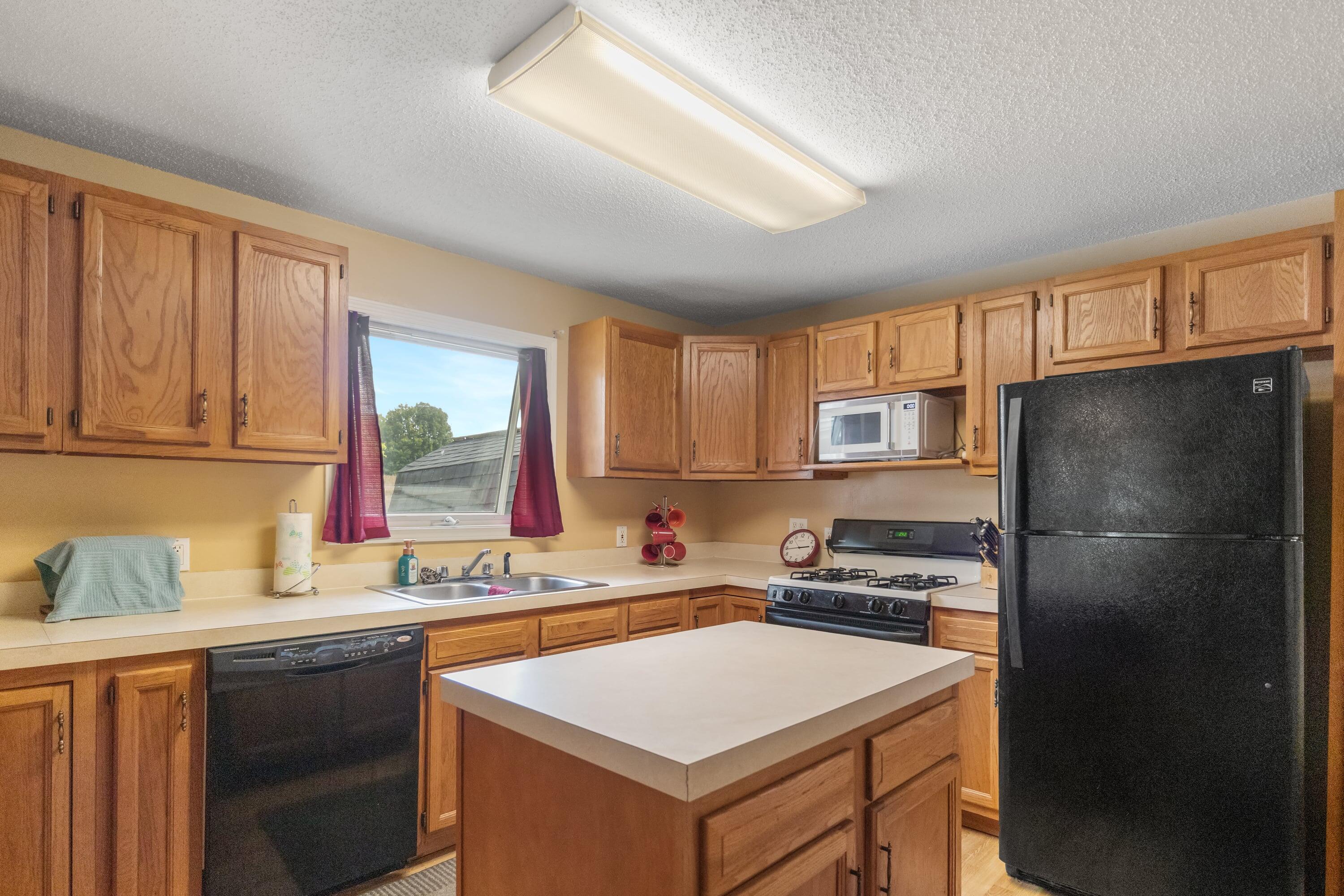 5221 South Maple Island Road Hesperia, MI 49421 - Photo 6 of 42 5221 S Maple_006