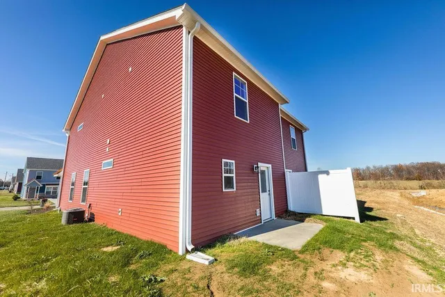 $243,500 | 8311 South Prestwick Drive, Newberry, IN 47449