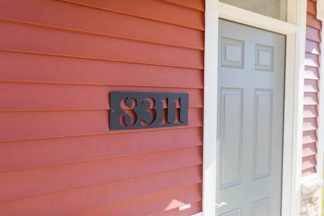 $243,500 | 8311 South Prestwick Drive, Newberry, IN 47449