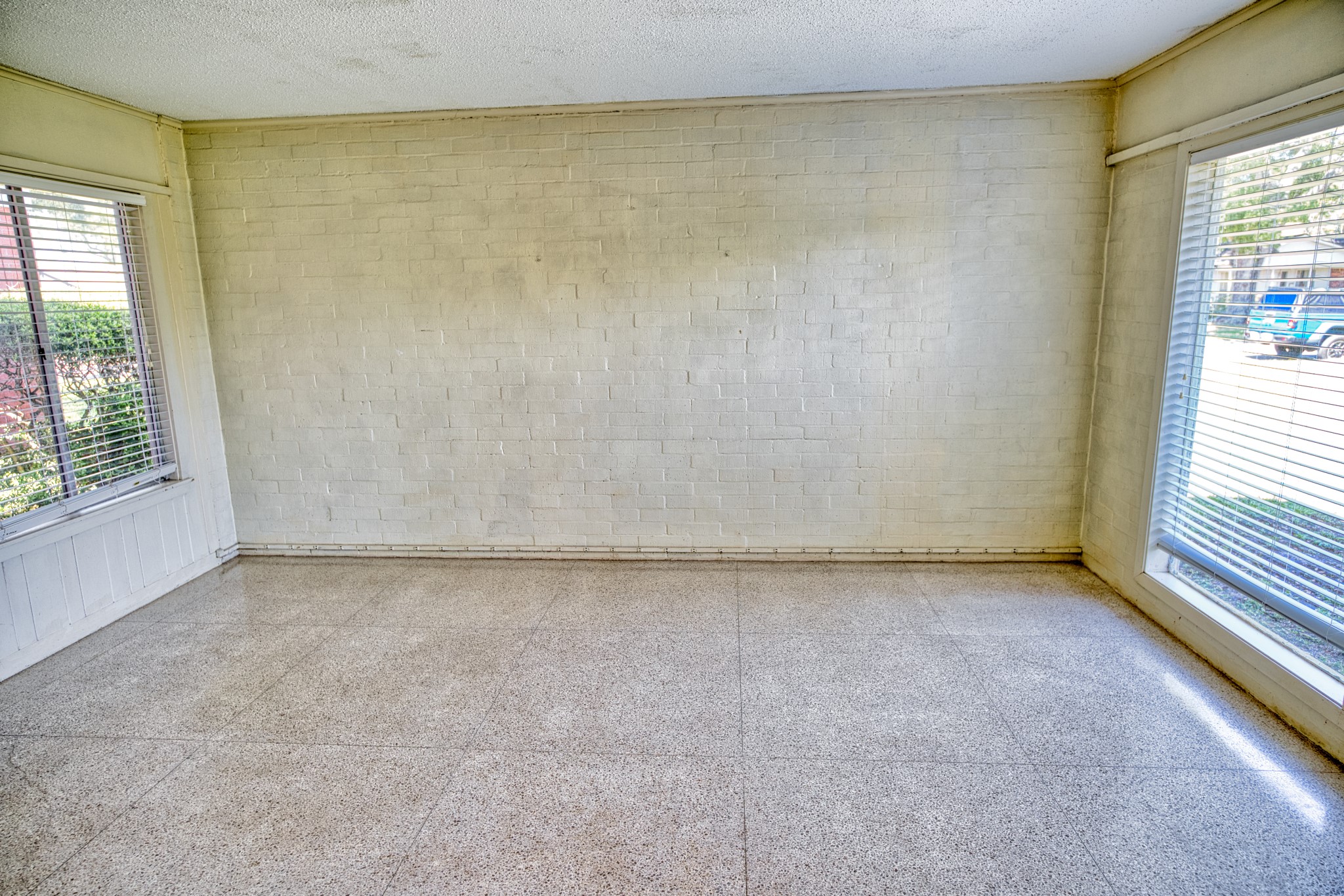 10 Palm Place Angleton, TX 77515 - Photo 7 of 24