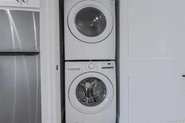 $2,495 | 110 School Street, Unit 2, Glen Cove, NY 11542