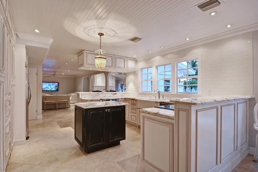 1131 Southwest 20th Street Boca Raton, FL 33486 - Photo 18 of 42 Amazing Gourmet Kitchen