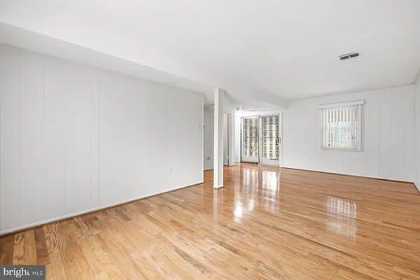 $490,000 | 9011 Hobart Street, Lanham, MD 20706