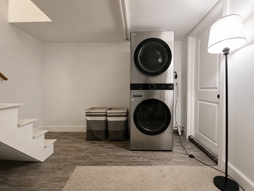 20 Lee Hill Road, Unit 20 Boston, MA 02131 - Photo 11 of 16 Gallery Image 11