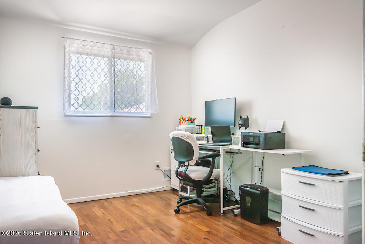 120 Birch Road Staten Island, NY 10303 - Photo 11 of 19 A