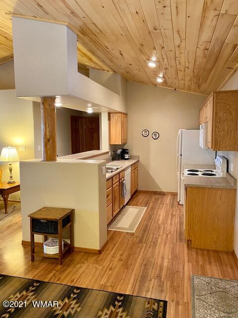 2346 Buffalo Loop, Unit N Overgaard, AZ 85933 - Photo 2 of 26 Gallery Image 2