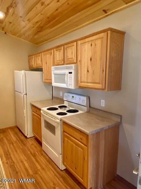 2346 Buffalo Loop, Unit N Overgaard, AZ 85933 - Photo 9 of 26 Gallery Image 9