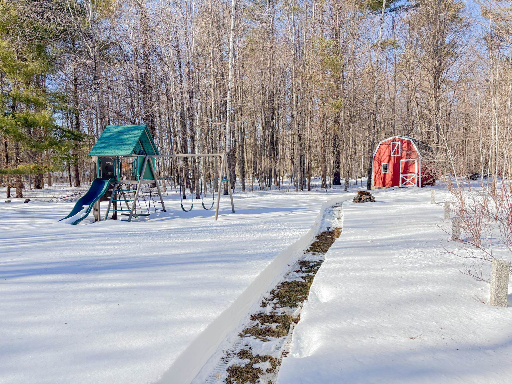 225 Slayton Hill Road Lebanon, NH 03766 - Photo 33 of 36 Gallery Image 33