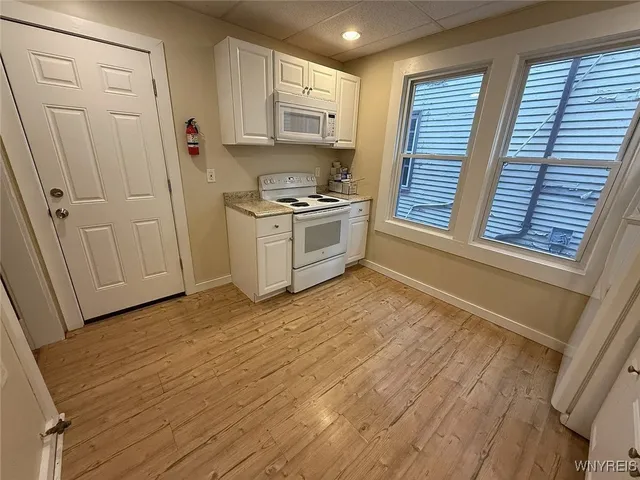 $1,440 | 76 Vernon Place, Buffalo, NY 14214