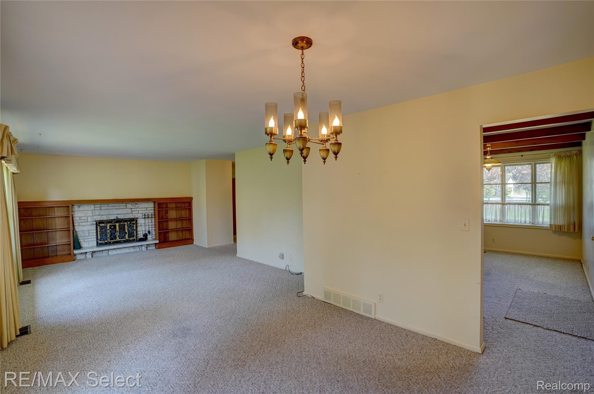 4134 Calkins Road Flint, MI 48532 - Photo 22 of 44 4134 Calkins Road 33.jpg