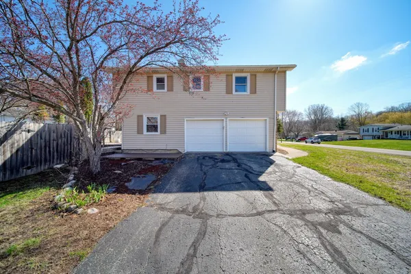 $285,000 | 1190 Ferndale Road, Jackson, MI 49201