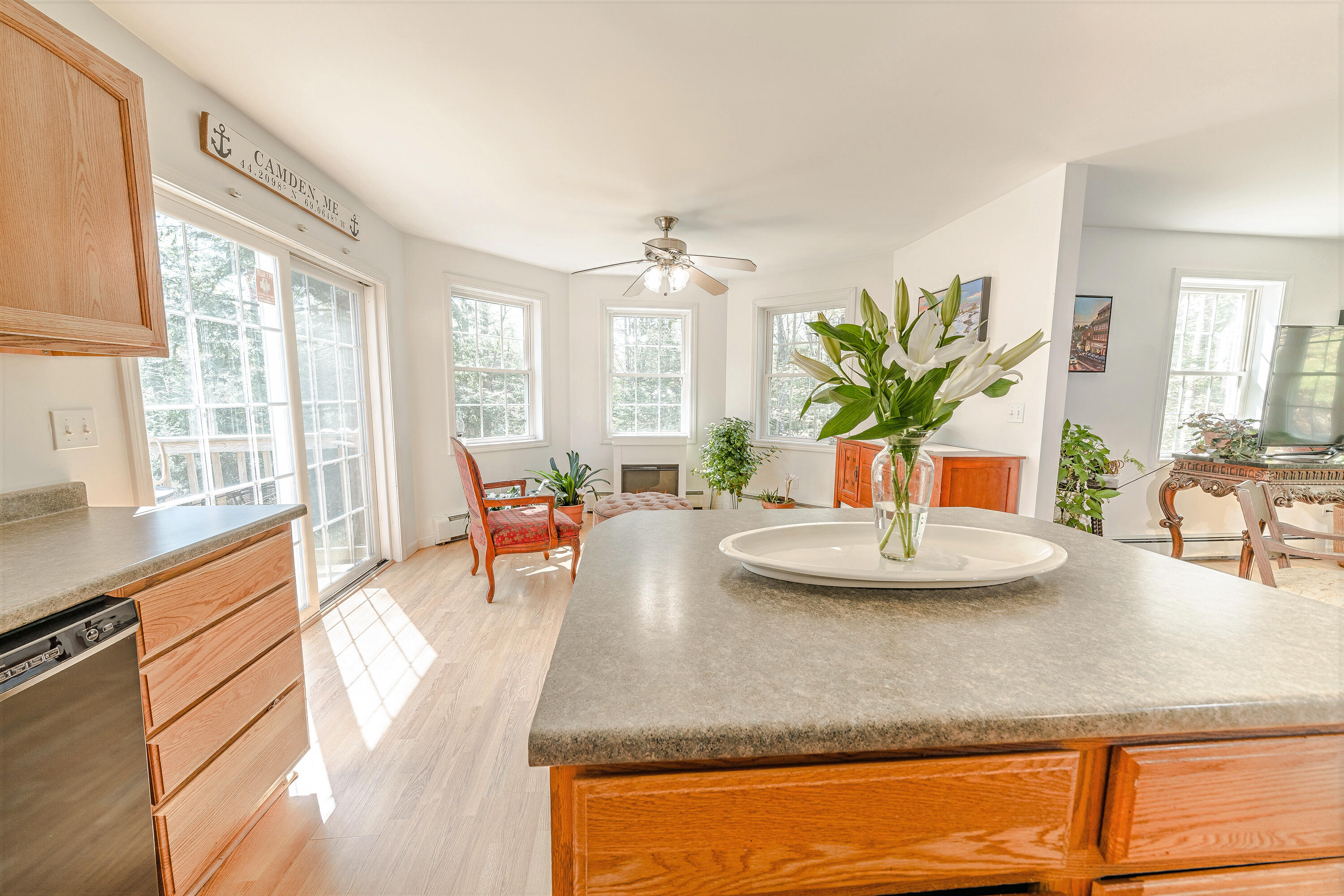 537 Slab City Road Lincolnville, ME 04849 - Photo 6 of 35 Kitchen/Dining Area