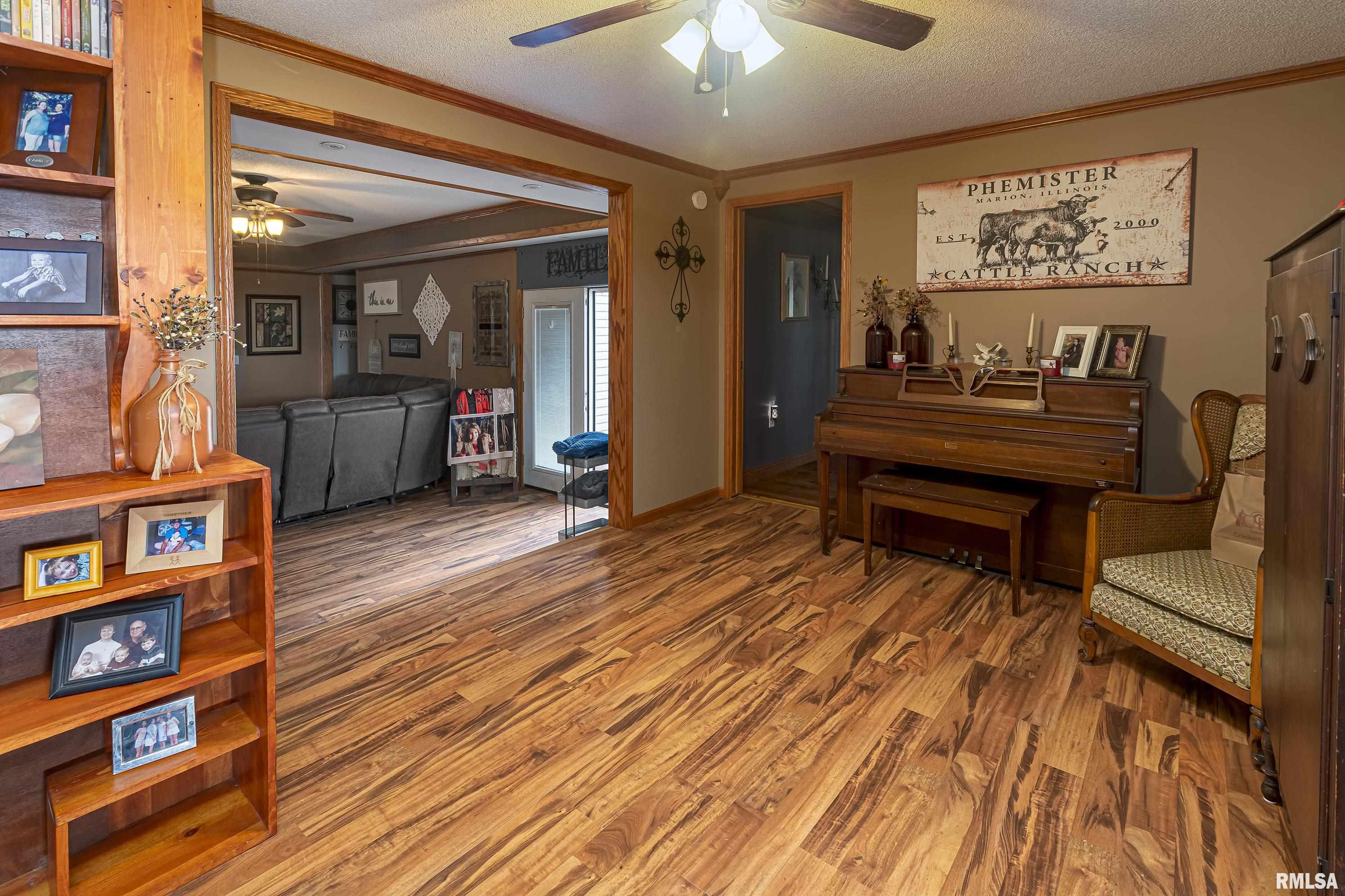 2102 Fietsam Road Marion, IL 62959 - Photo 13 of 51