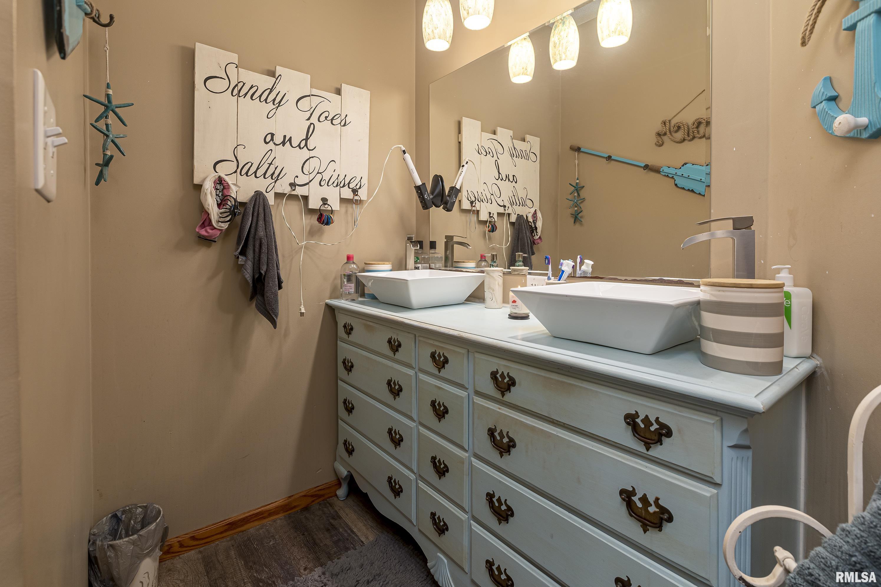 2102 Fietsam Road Marion, IL 62959 - Photo 21 of 51