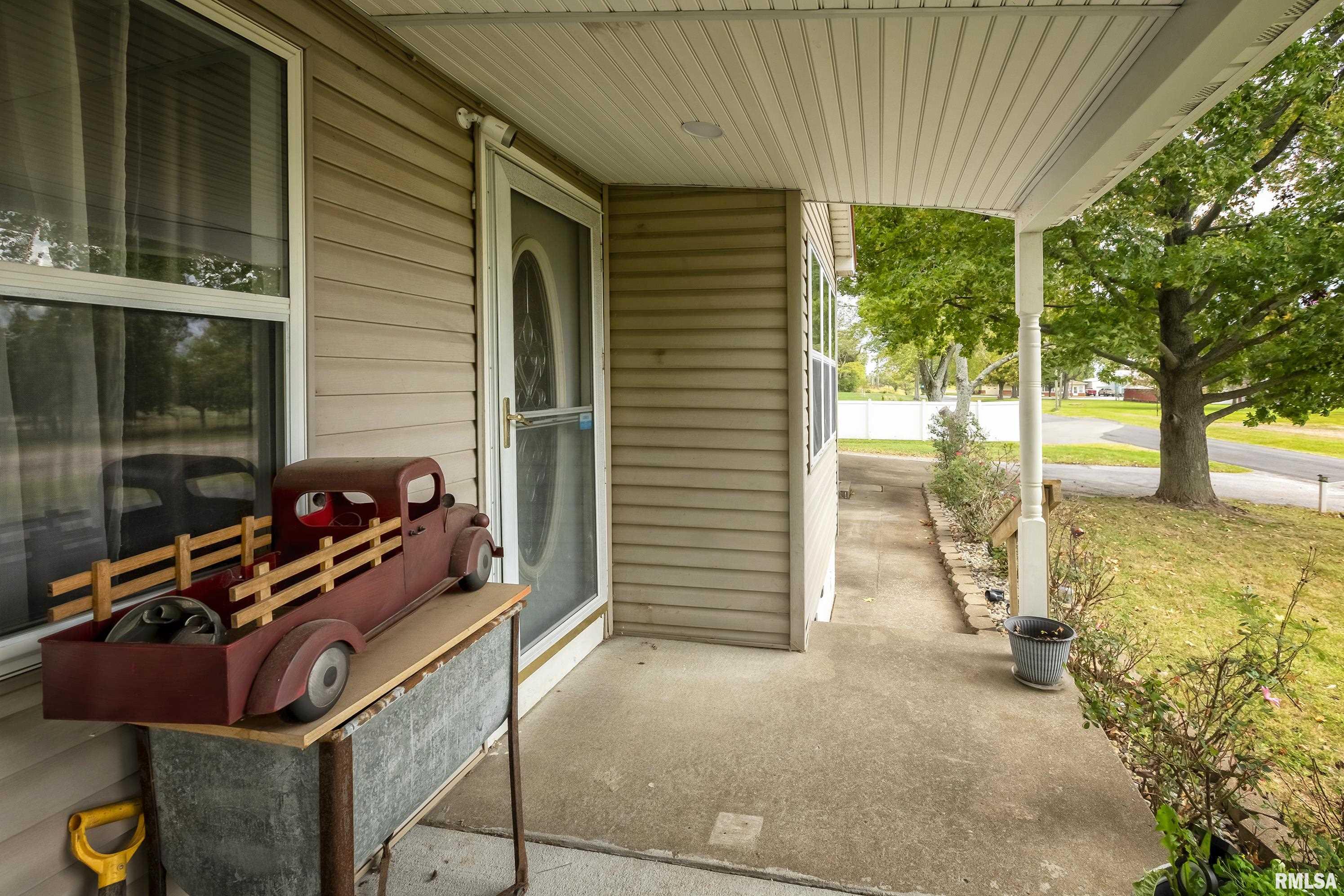 2102 Fietsam Road Marion, IL 62959 - Photo 4 of 51