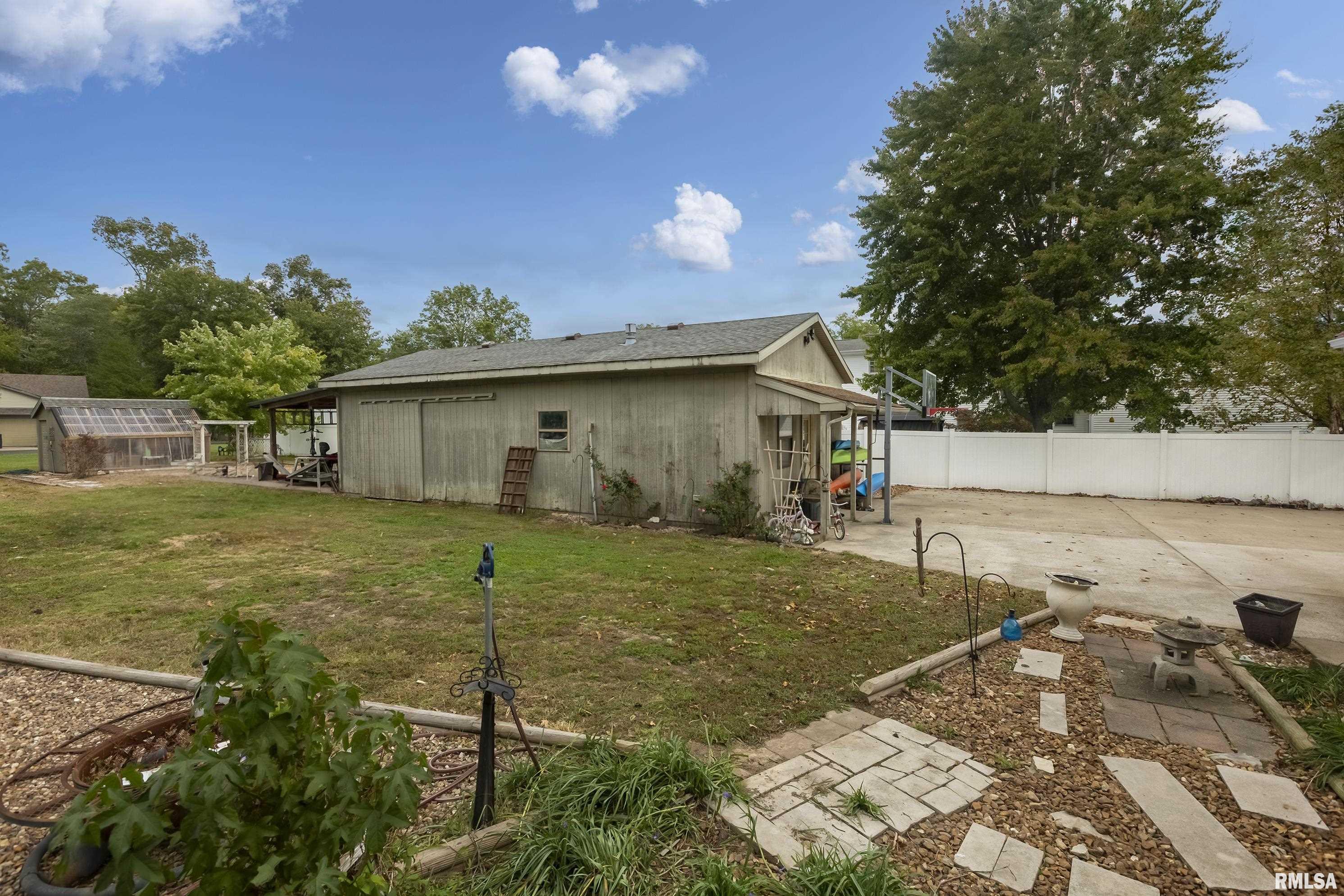 2102 Fietsam Road Marion, IL 62959 - Photo 45 of 51