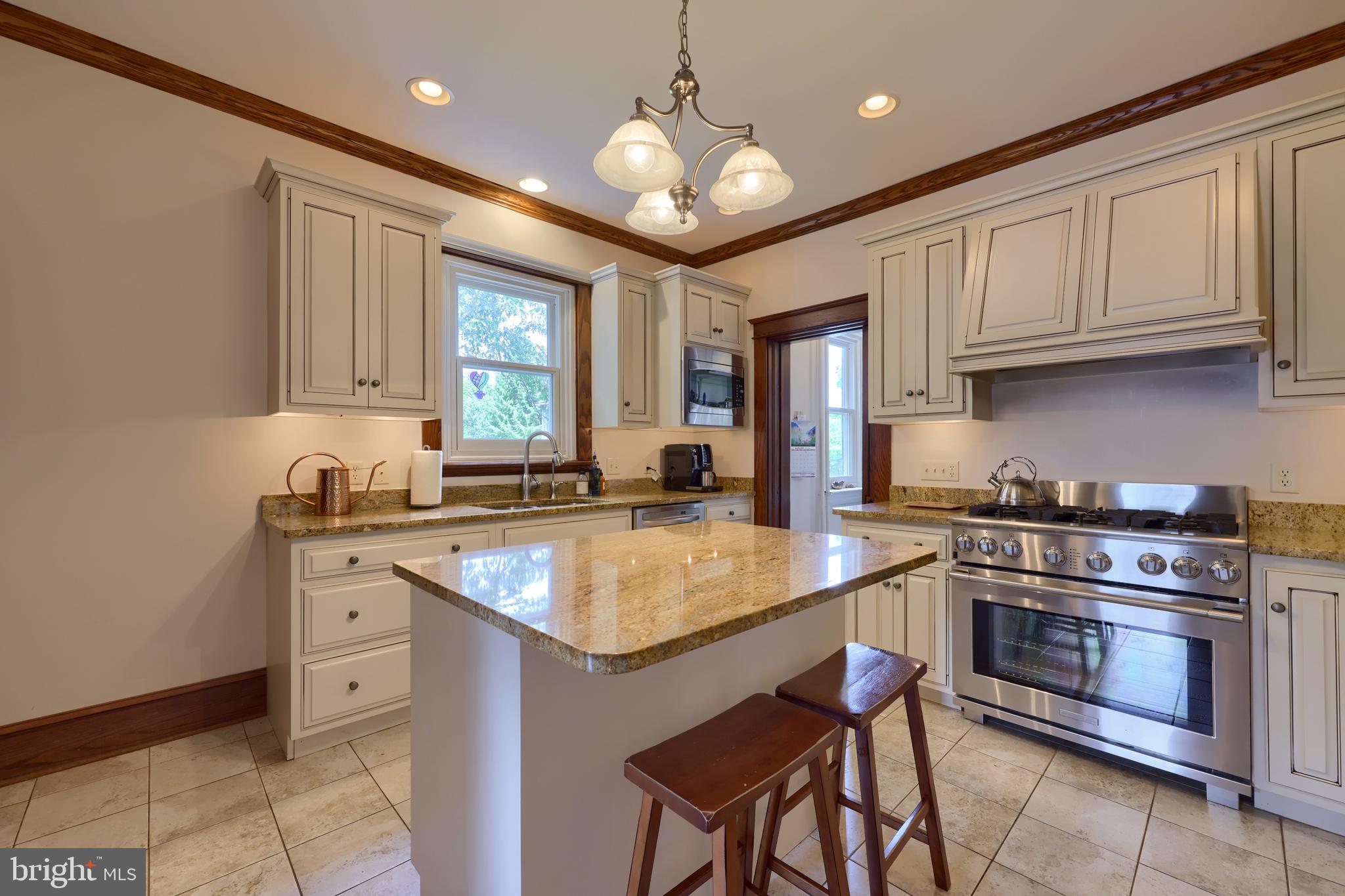 213 South Spruce Street Lititz, PA 17543 - Photo 13 of 51