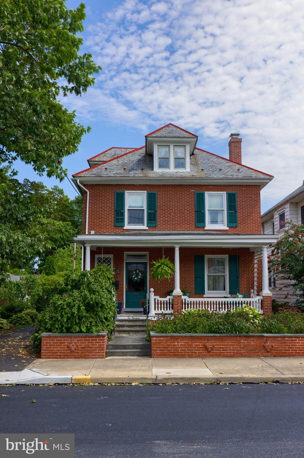 213 South Spruce Street Lititz, PA 17543 - Photo 3 of 51